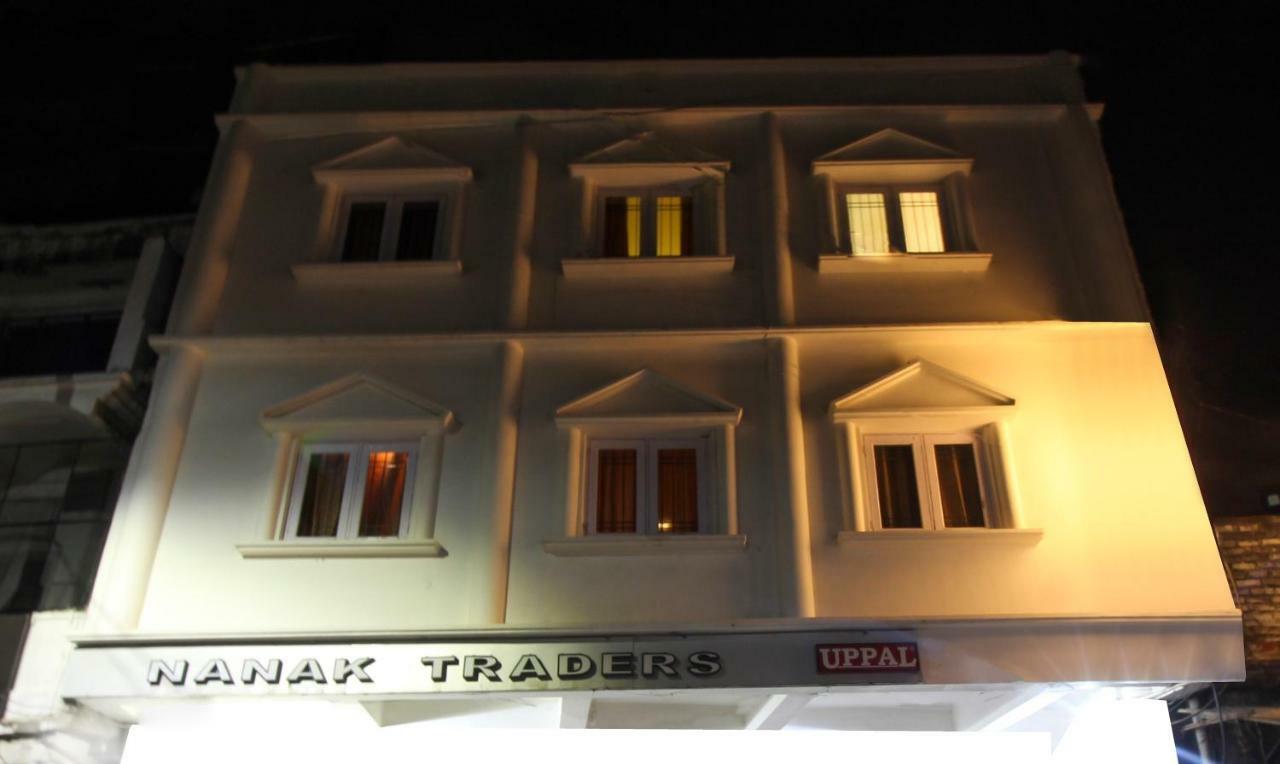 Itsy Hotels Royal Monarch Gorakhpur Exterior photo